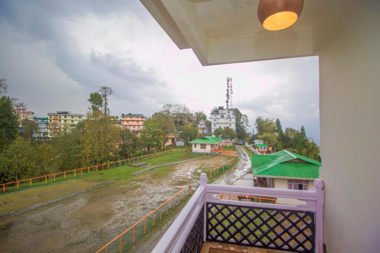 The Pelling Resort ペリング エクステリア 写真